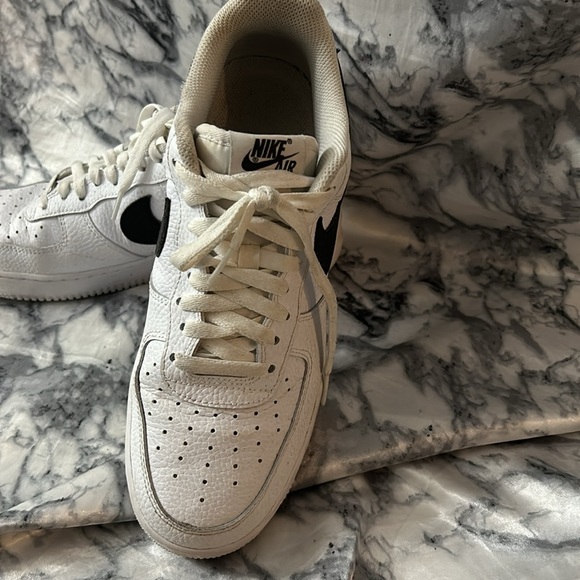 Nike Airforce - Picture 2 of 4